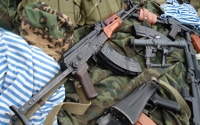 Автомат Калашникова на вооружении более чем у 100 стран. Фото: fotoxcom.ru