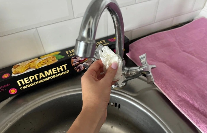 Смеситель будет сиять чистотой.