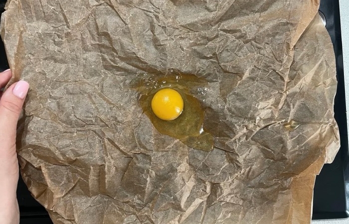 Пергамент заменит сковороду с маслом.