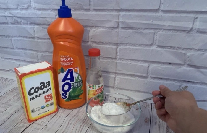 Универсальное чистящее средство. Универсальное чистящее средство.