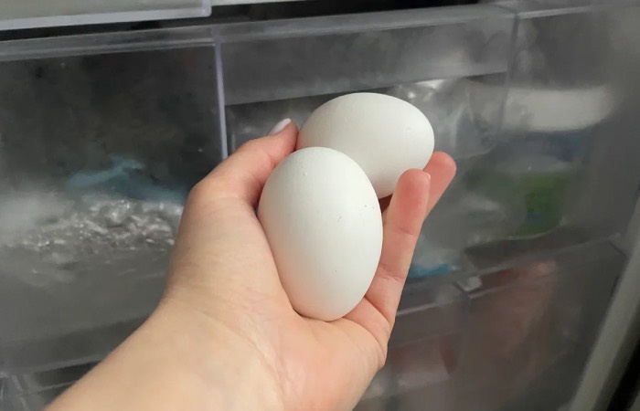 Самый эффективный способ отделить желтки от белков.