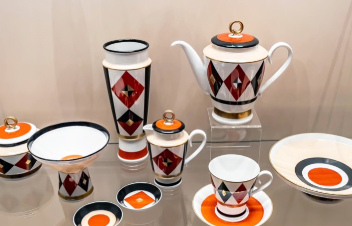 Знаменитая посуда Ленинградского фарфорового завода. Знаменитая посуда Ленинградского фарфорового завода.