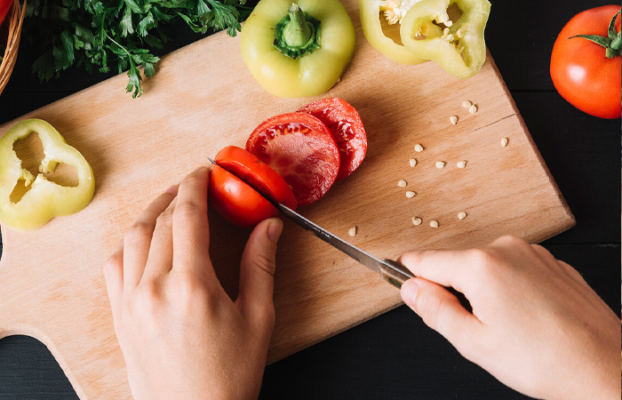 Почему нельзя есть с ножа?