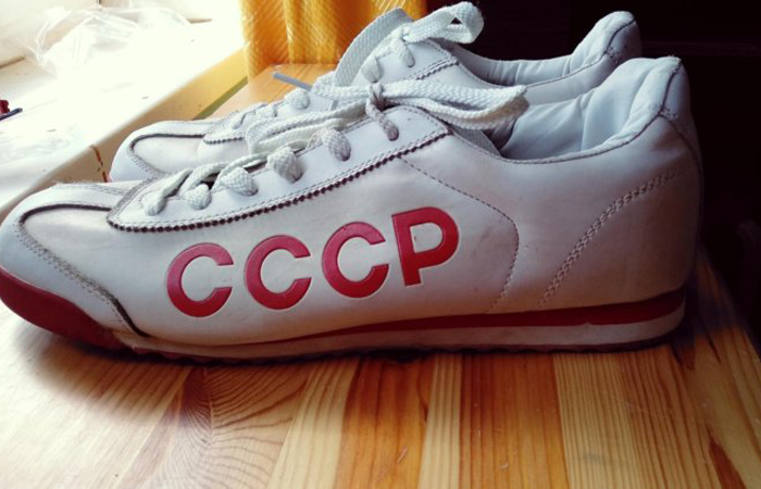 Кроссовки в СССР появились в 80-х годах.