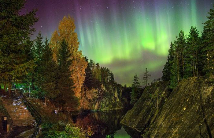 Северное сияние в Карелии/ фото: ru.pinterest.com