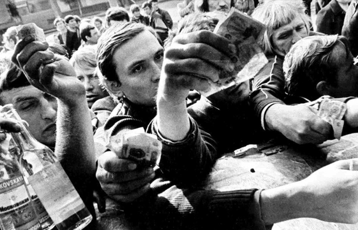 Это уже была не первая попытка в СССР снизить уровень пьянства.