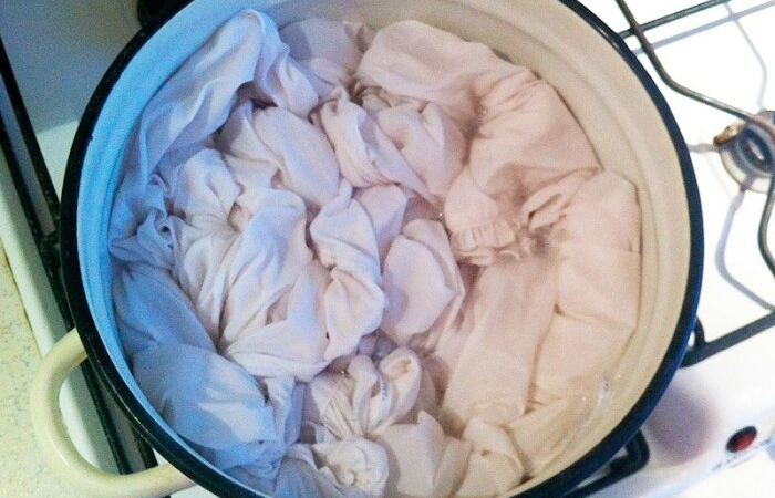 Варка позволяла продлить срок службы старого белья.