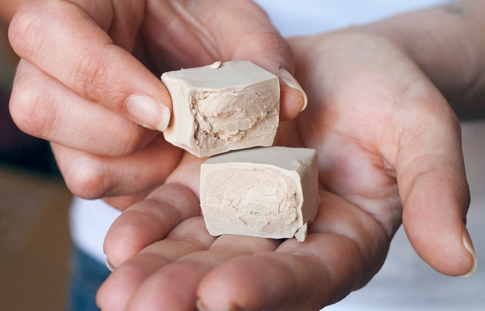 Дрожжи - ценный источник витаминов группы В.