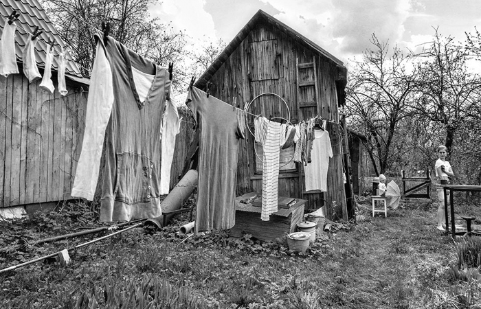 Перед хранением вещи нужно было хорошо просушить на открытом воздухе.