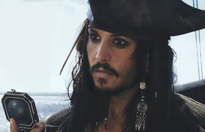 Серьги было сложно украсить из-за чувствительности мочки! Серьги было сложно украсить из-за чувствительности мочки!