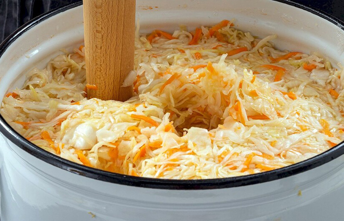 Молочная кислота придает блюду характерный привкус.