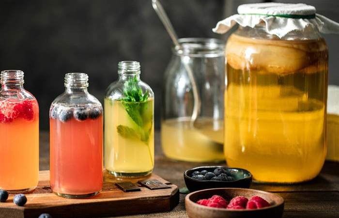 Комбуча и чайный гриб содержат аналогичные полезные вещества. Комбуча и чайный гриб содержат аналогичные полезные вещества.