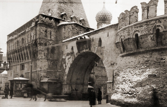 Предполагается, что название произошло от древнего слова, которое уже не используется в речи. Предполагается, что название произошло от древнего слова, которое уже не используется в речи.