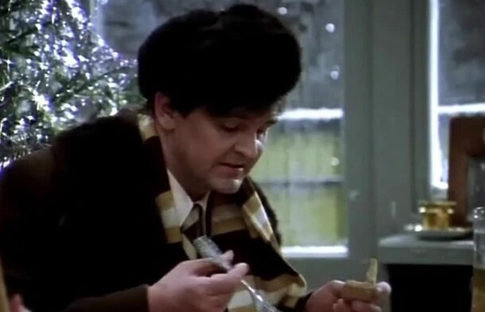 По задумке режиссера, Наденька не умела вкусно готовить! По задумке режиссера, Наденька не умела вкусно готовить!