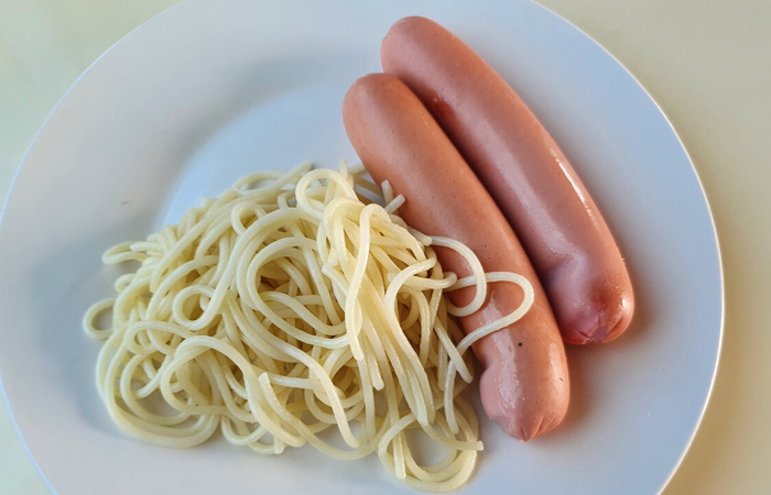 Современные школьники тоже обожают это блюдо! Современные школьники тоже обожают это блюдо!