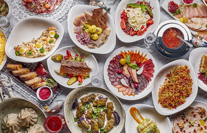 Первый мясной клей придумали в Японии. Первый мясной клей придумали в Японии.