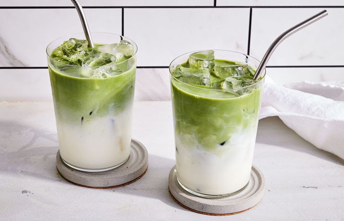 Матча отдаленно похож на крепкий зеленый чай.