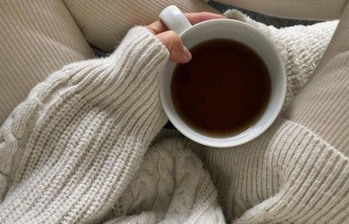 У цикория красивые голубые цветы, но напиток готовят из корня. У цикория красивые голубые цветы, но напиток готовят из корня.