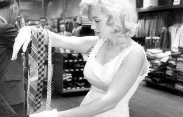 Вес актрисы был от 55 до 63 килограммов.