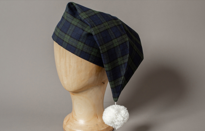 Колпак защищал от вшей и сохранял укладку.