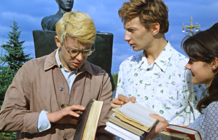 Выражение активно использовали в древнерусском языке.