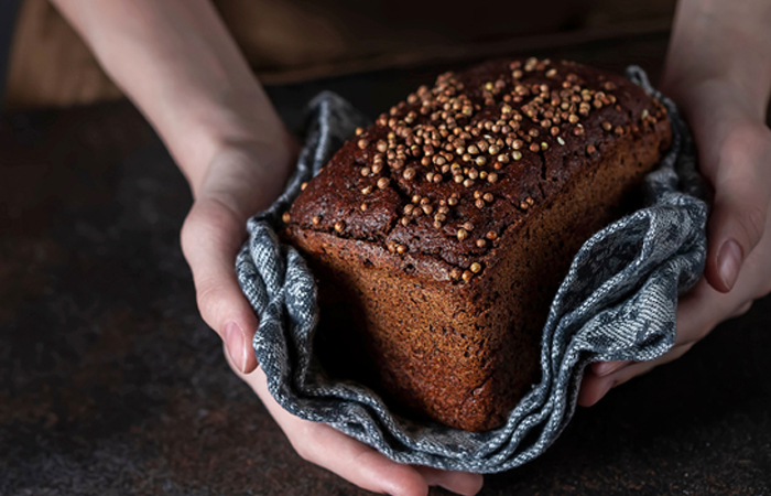 Кориандр обязательно добавляется в традиционный русский хлеб.