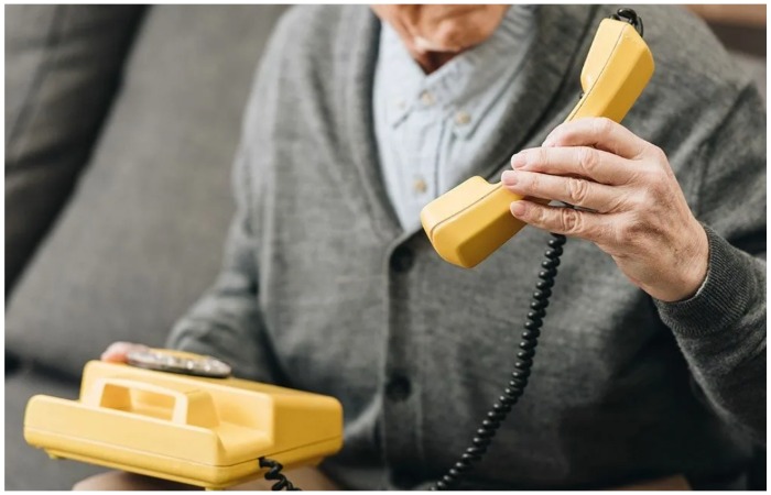 Местонахождение телефона предсказуемо, что выручает в сложную минуту.