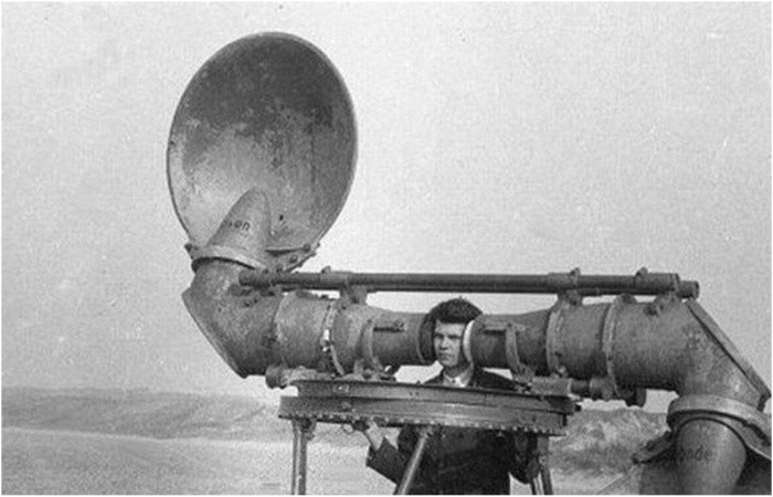 Устройство, которое использовали военные до появления радаров. Устройство, которое использовали военные до появления радаров.