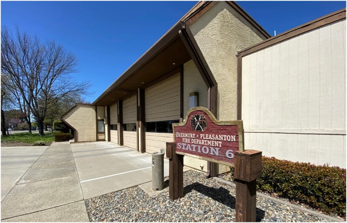 Пожарная часть, где находится лампа.