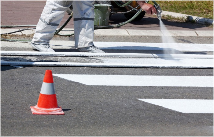 Подводя итоги, стоит отметить, что перед поездкой лучше изучить местные ПДД. Подводя итоги, стоит отметить, что перед поездкой лучше изучить местные ПДД.