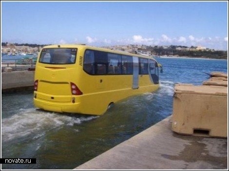 Экскурсионный автобус-амфибия