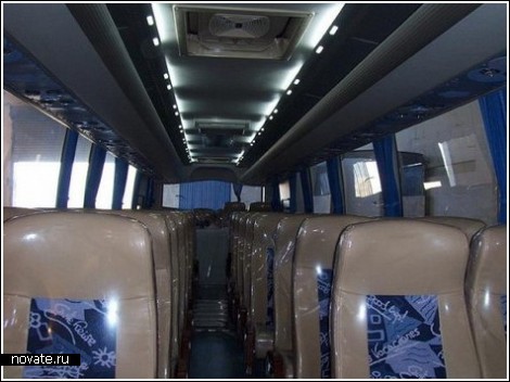 Экскурсионный автобус-амфибия