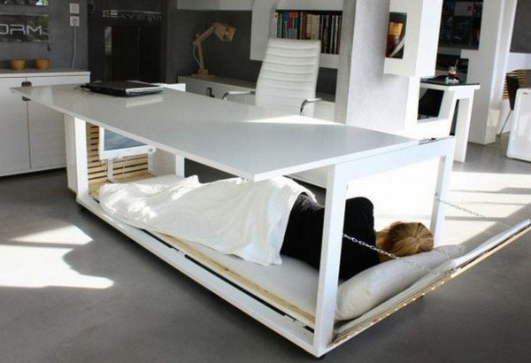 Desk Bed от Studio NL – рабочий стол, который умеет превращаться в кровать
