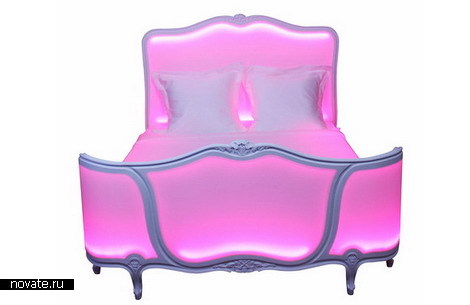 Романтическая светящаяся кровать