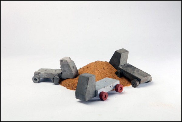 Цементные игрушки для излишне активных детей