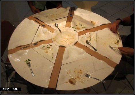 Стол-тарелка от Элада Каши (Elad Kashi)