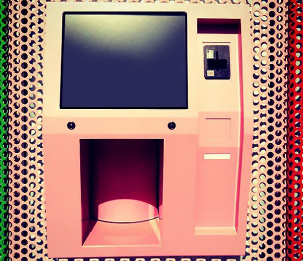 Cupcake Automat - банкомат, выдающий кексы