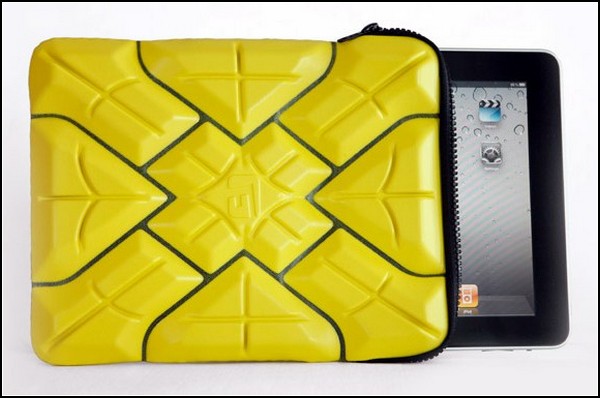 G-Form extreme sleeve – экзоскелет для ноутбука и iPad’а