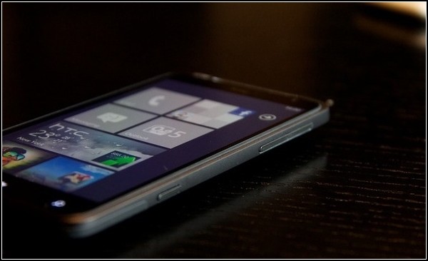 HTC Titan – великан среди телефонов