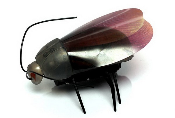 iPhone Controlled Bug – электронное насекомое под управлением iPhone