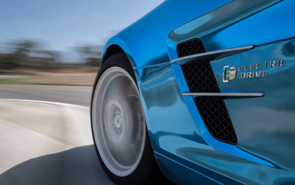 Mercedes-Benz SLS AMG — электрический спорткар для серийного производства