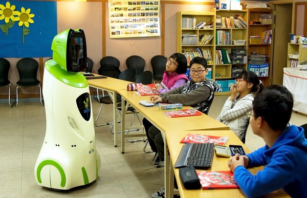 Робот-учитель в Корее