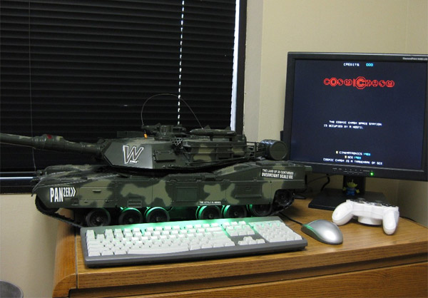 Компьютер, который похож на M1A2 Abrams