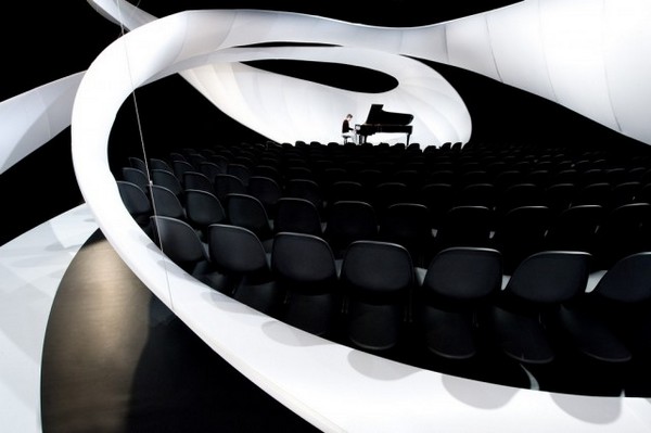 Зал камерной музыки имени Иоганна Себастьяна Баха от Захи Хадид