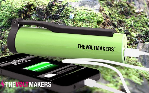 Voltmaker – волшебная палочка для зарядки телефона и фонарика