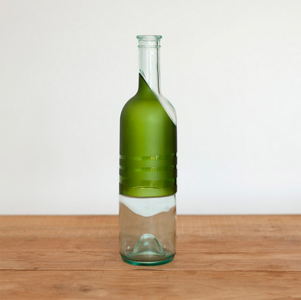 Pure Bottle - набор из трех предметов.