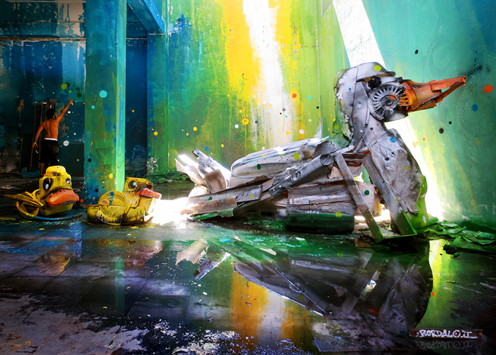 Dirty Ducks - художественная инсталляция из мусора.