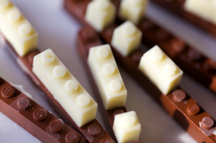 Конструктор Lego из шоколада.