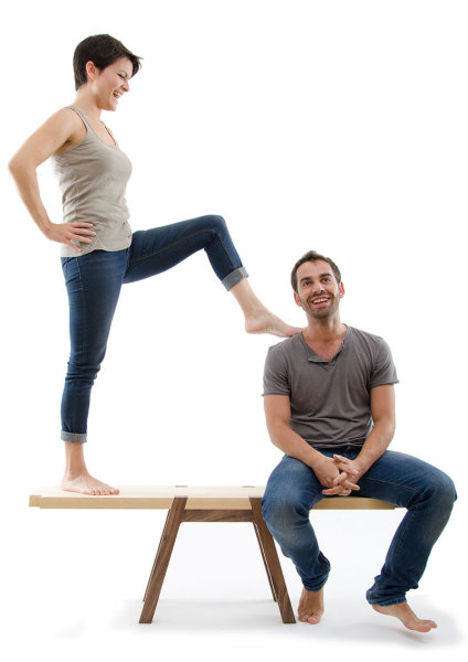 Балансирующая скамья - уникальный способ проверить отношения на прочность.