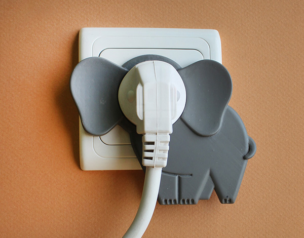 Elephant in the room / Слон в комнате. Забавный аксессуар.